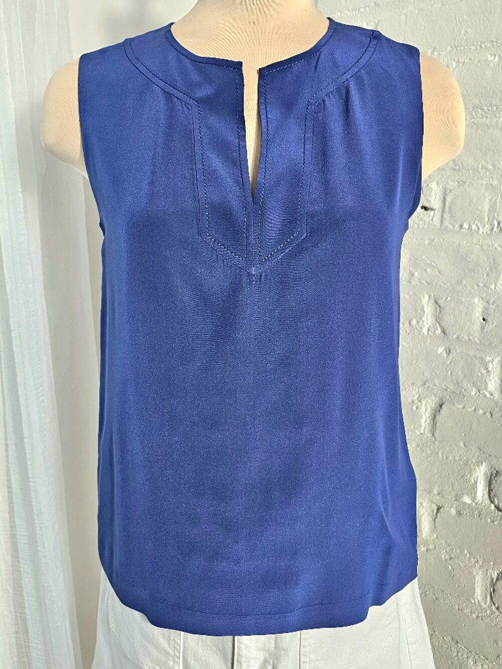 Kate Spade Gemma Tunic Top Size 4 Blue Sleeveless Keyhole Blouse Classic Chic